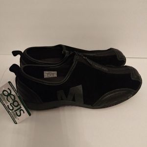 Merrell Barrado slip ons